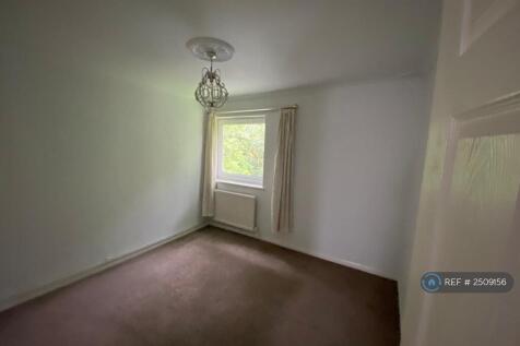 Lounge With Dual Aspect Windows