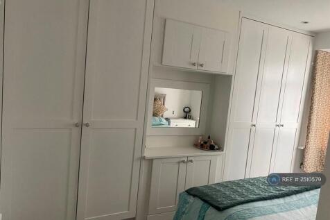 Master Bed Room