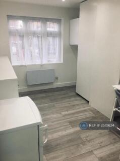 Bedroom/Living Space