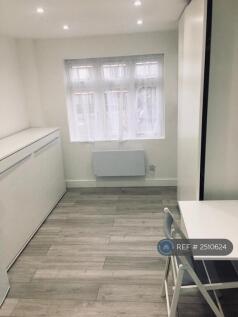 Bedroom/Living Space
