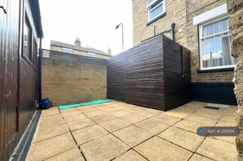Private Garden Patio Area