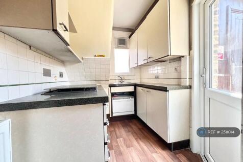 Kitchen Marble Worktops/ Neff Oven/ Tt Dishwasher