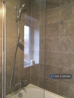 En Suite Shower