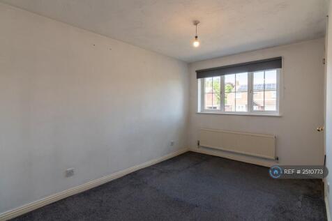 Bedroom 1 - Front Looking