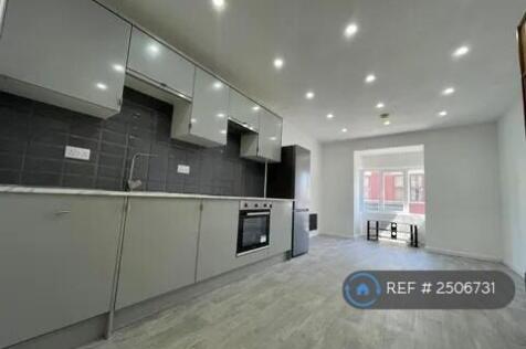 Lounge/ Kitchen