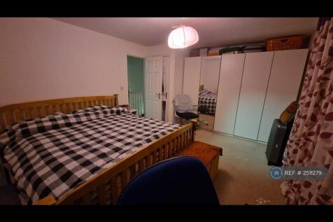 Bedroom 4 - Forward Facing