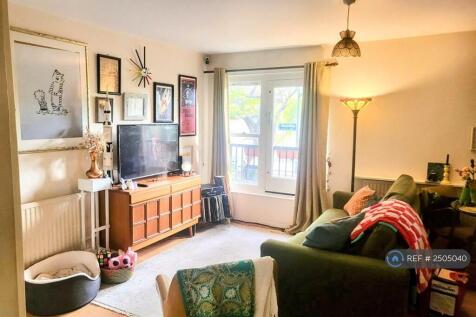Living Area 1 (Current)