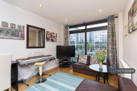 Lounge/Balcony