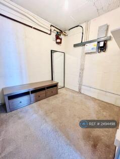 Dining Room/Common Room/Office