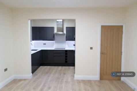 Living Room/Kitchen