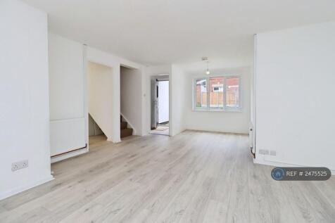 Lounge/Dining/Staircase