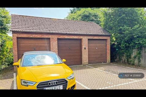 Garage (Middle) And Allocated Parking