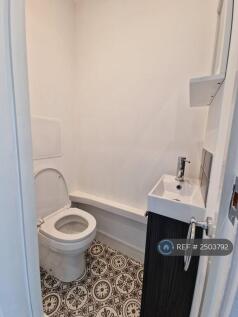 Small Toilet 2
