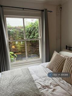 Bedroom Pic 2