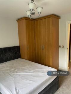 Second Bedroom Fitted Wardrobes