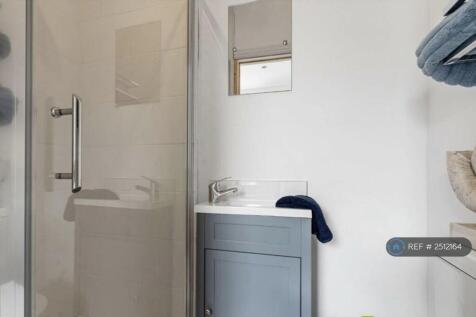 Ensuite Shower Room