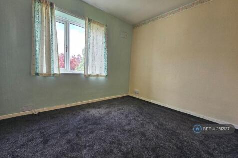 Bedroom Room 2