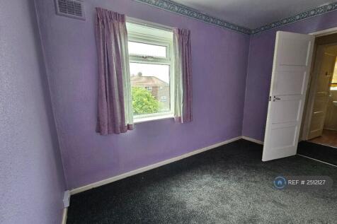 Bedroom Room 3