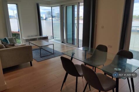 Open Plan Kitchen And Sitting Room