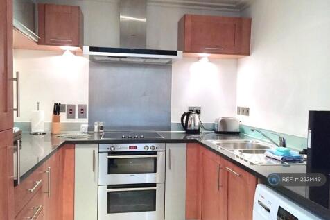 Fully Fitted High End Kitchen