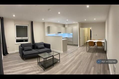 Living &amp; Kitchen Space