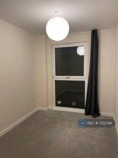 Guest Bedroom/Study Room