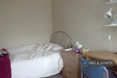 Available Double Bedroom 1