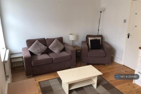 Kitchen/ Living Room