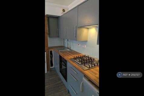 Newly Installed Kitchen 