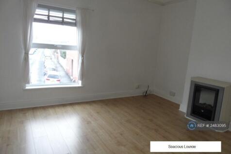 Spacious Lounge