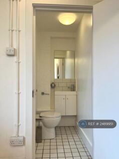 Bright Wc Off Living Room