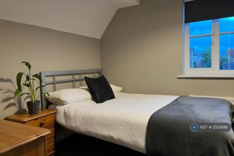 Room 1 (Available)