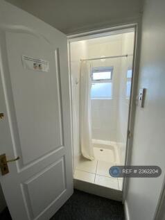 Shower Room 3