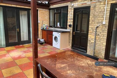 Garden Covered Area