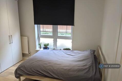 Bedroom 2 - Daytime