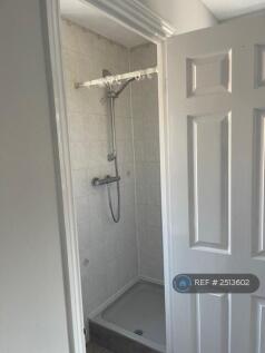 En-Suite Shower