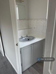 En-Suite Basin
