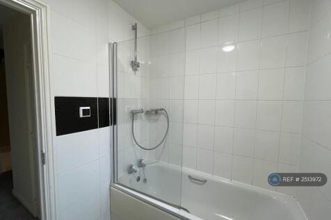 Upstairs Bathroom