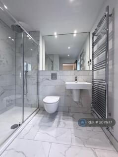 Master En-Suite