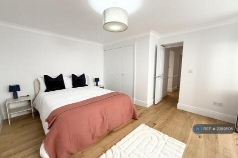 Large Bedroom