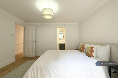 Second Bedroom With En-Suite