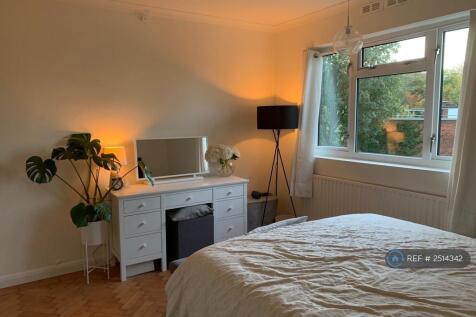 Bedroom 1b