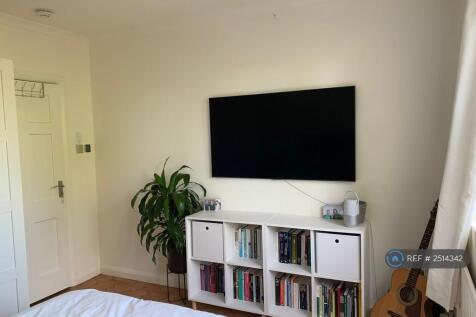 Bedroom 2b
