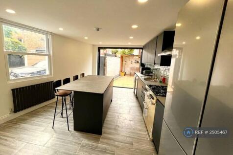 Kitchen (Alternative Angle)