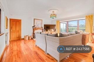 Large Living Area