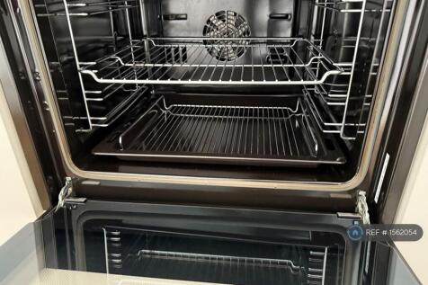 Oven