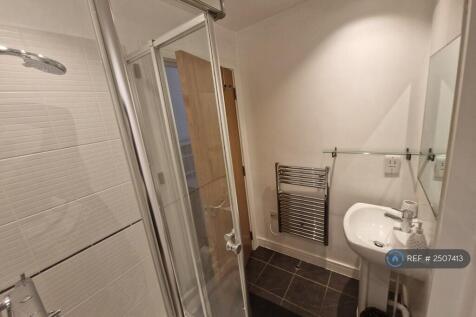 En Suite Shower