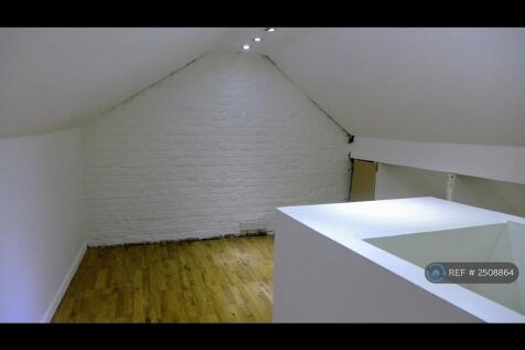 Play Room/Games Room/Additional Loft Storage
