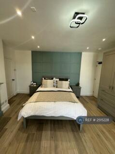 Room 10: Studio