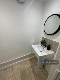 Room 10: En-Suite